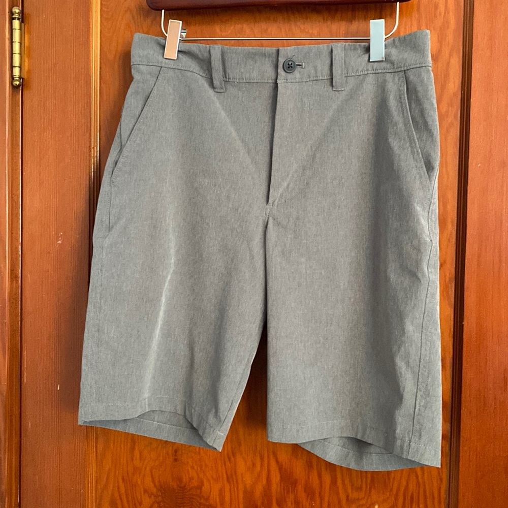 💜💜 Old Navy Men’s Active Gray Shorts Size 30